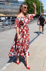 LIZZIE CUNDY Heading to Westfield in London 07/18/2022