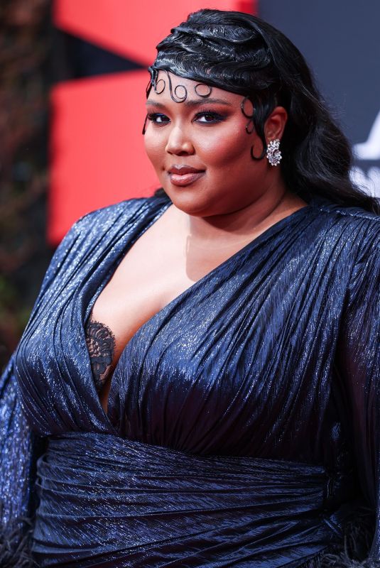 LIZZO at 2022 Bet Awards at Microsoft Theater in Los Angeles 06/26/2022