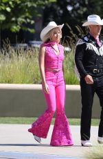 MARGOT ROBBIE and Ryan Gosling on the Set of Barbie on Her 32nd Birthday in Los Angeles 07/02/2022