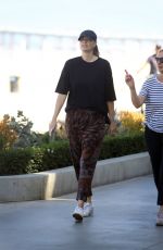 MARIA SHARAPOVA Out in Manhattan Beach 07/18/2022