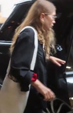 MARYA KATE and ASHLEY OLSEN Leaves Cafe Carlyle in New York 07/19/2022