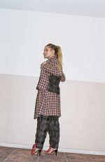 MIA HEALEY for Contents Mode, Summer 2022