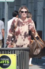 MISCHA BARTON Unloads Bags of Clothing at a Retailer in Los Angeles 007/17/2022