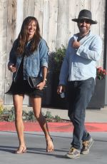 MORGAN BROWN and Gerard Butler Dances to Vintage Grocers Parking Lot Music in Malibu 07/01/2022