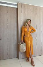 NATASHA OAKLEY - Insagram Photos 06/30/2022