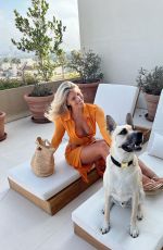 NATASHA OAKLEY - Insagram Photos 06/30/2022