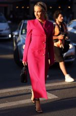 PIXIE LOTT Arrives at Shocking! Les Mondes Surrealistes d