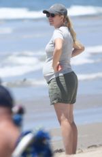 Pregnant HEIDI MONTAG Out at a Beach in Los Angeles 07/20/2022