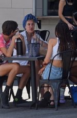 SCOUT WILLIS Out for Lunch with Friends at Oaks Gourmet in Los Angeles 07/21/2022