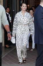 SELENA GOMEZ Leaves Her Hotel in Paris 07/09/2022
