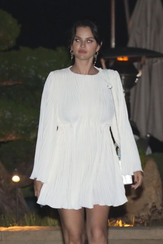 SELENA GOMEZ Leaves Nobu in Malibu 07/22/2022