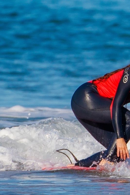 SHAKIRA Out Surfing in Asturias in Spain 07/01/2022
