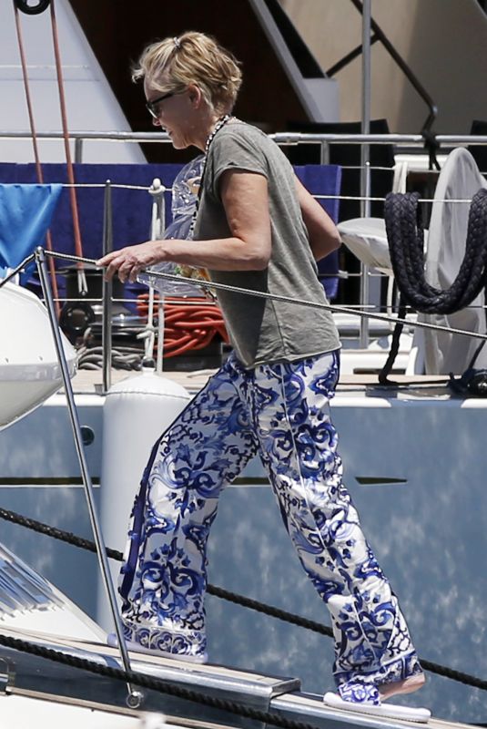 SHARON STONE on a Boat Trip in Sicily with Friends” 07/11/2022
