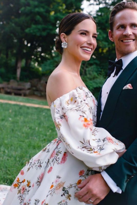 SOPHIA BUSH and Grant Hughes Wedding at Philbrook Museum of Art in Tulsa 07/11/2022