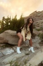 TATI MCQUAY - Instagram Photos 07/27/2022