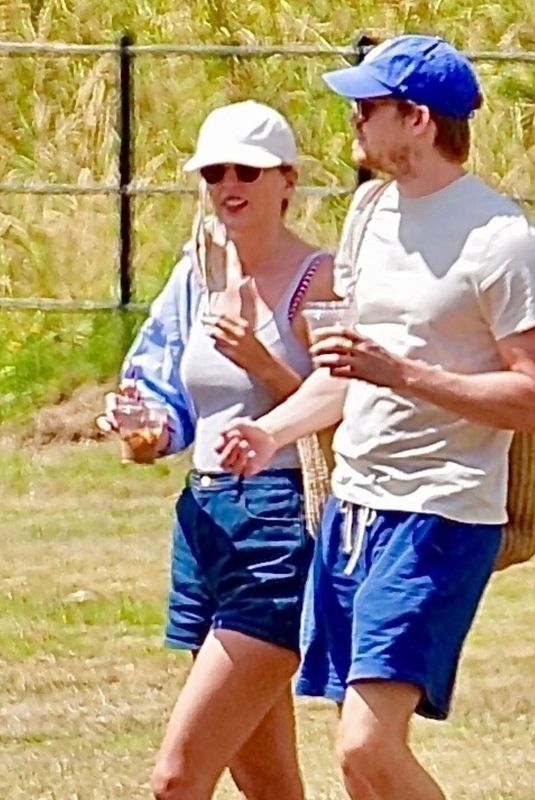 TAYLOR SWIFT and Joe Alwyn Out in London 07/13/2022