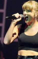 TAYLOR SWIFT Performs at HAIM Concert in London 07/21/2022