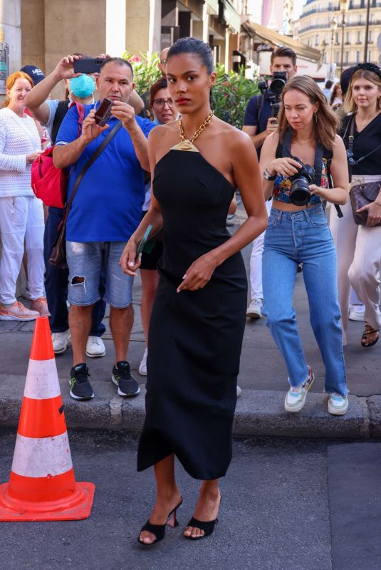 TINA KUNAKEY Arrives at Schiaparelli Fashion Show in Paris 07/04/2022
