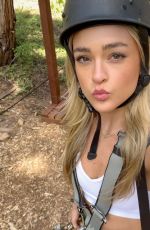 VALE GENTA - Instagram Photos 06/30/2022