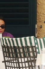 VANESS and STELLA HUDGENS Out for Lunch at a Hotel in Forte Dei Marmi 07/29/2022