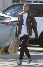 WILLOW SMITH Out Shopping at Erewhon Market in Calabasas 07/02/2022