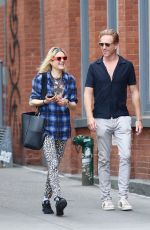 ALISON MOSSHART and Damian Lewis Out in New York 08/18/2022