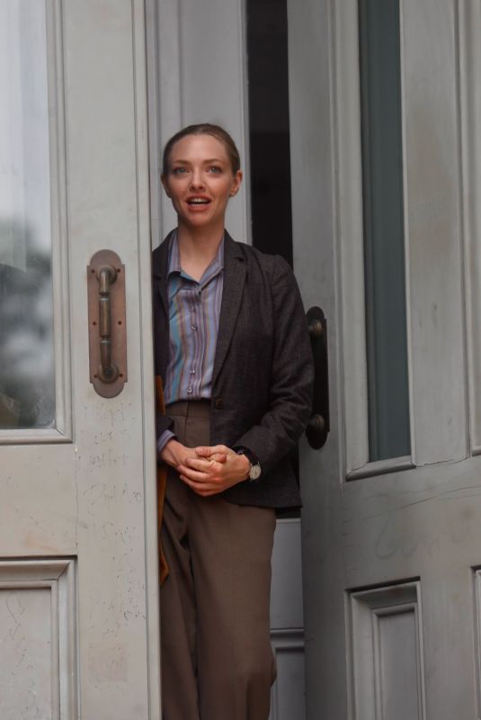 AMANDA SEYFRIED oin the Set of The Crowded Room in New York 08/01/2022