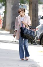 ASHLEE SIMPSON Out and About in Los Angeles 08/18/2022