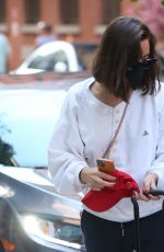AUBREY PLAZA Arrives at Crosby Hotel in New York 08/07/2022