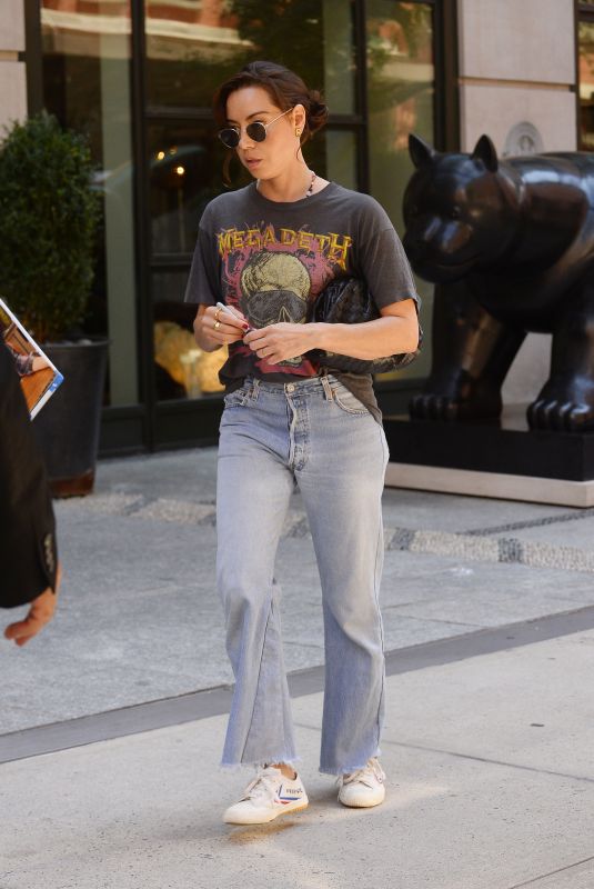 AUBREY PLAZA in Denim Leaves Her Hotel in New York 08/11/2022
