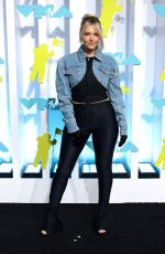CAMILLE KOSTEK at 2022 MTV VMA
