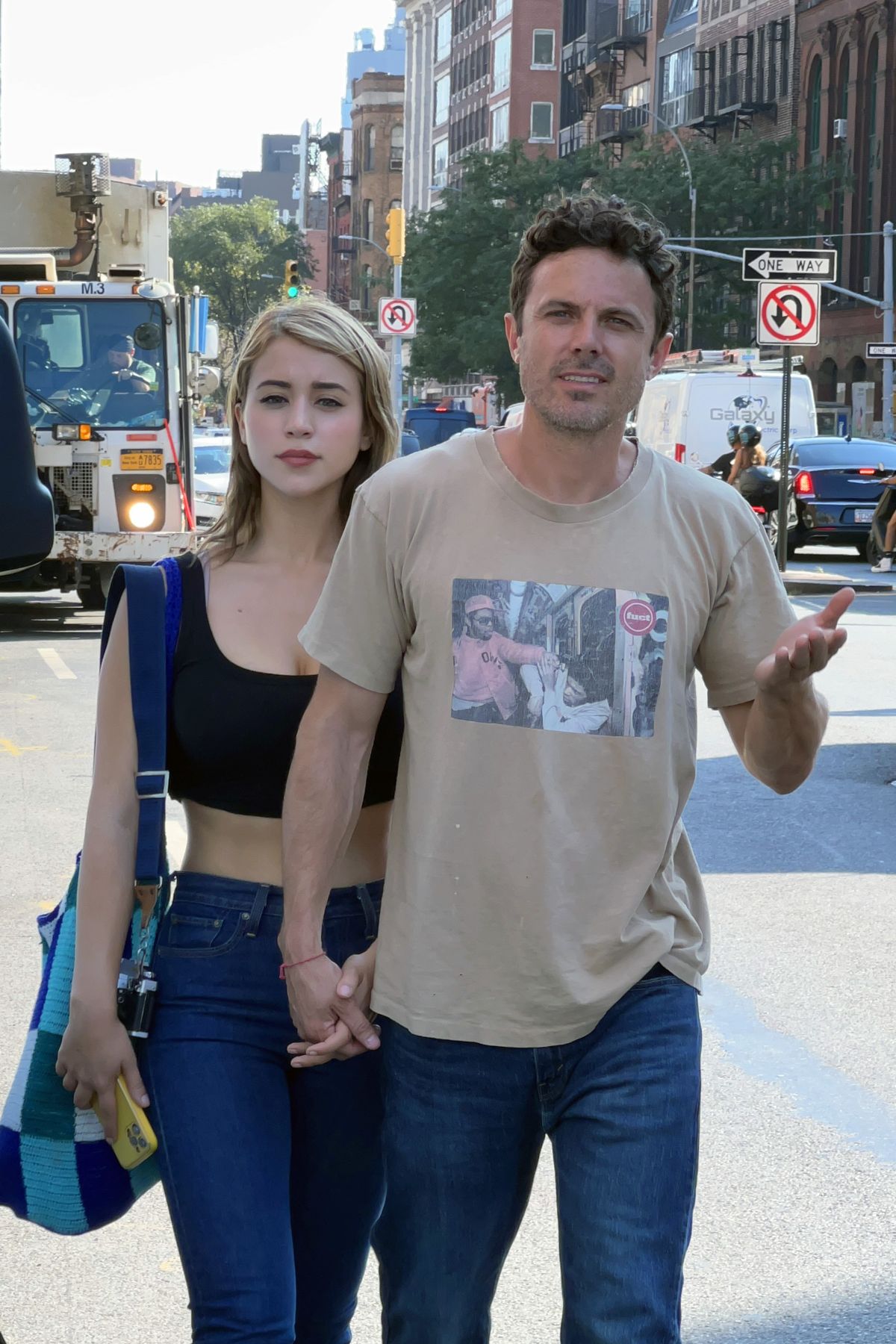 Casey Affleck Kicks Off the Week at Lunch with Girlfriend Caylee