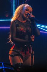 CHRISTINA AGUILERA Performs at O2 Arena in London 08/05/2022