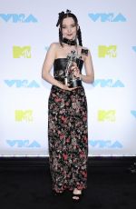 DOVE CAMERON at 2022 MTV VMA