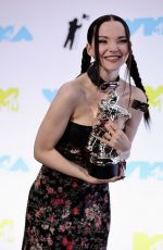 DOVE CAMERON at 2022 MTV VMA