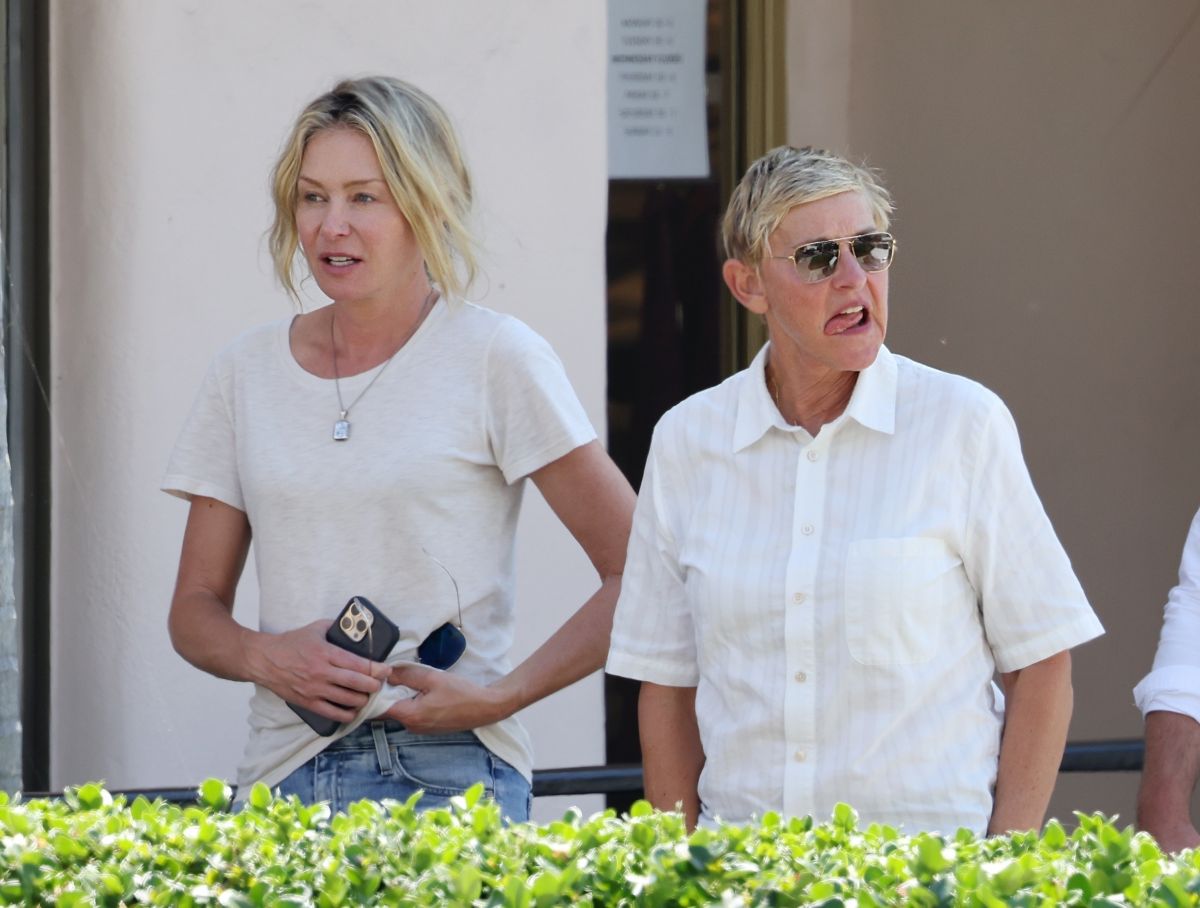 ELLEN DEGENERES and PORTIA DE ROSSI Out in Montecito 08/24/2022.