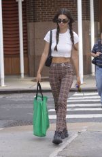 EMILY RATAJKOWSKI Out in New York 08/24/2022