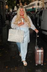 GEMMA COLLINS Leaves a Hairdressers in London 08/19/2022