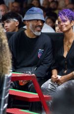 HALLE BERRY at Boxing Match in Los Angeles 08/04/2022