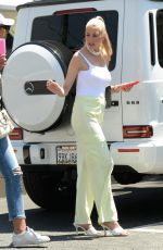 HEATHER RAE YOUNG Filming The Flipping El Moussas in Long Beach 07/29/2022