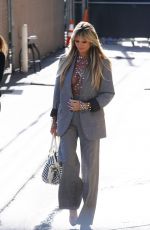 HEIDI KLUM Arrives at Jimmy Kimmel Live in Los Angeles 08/18/2022