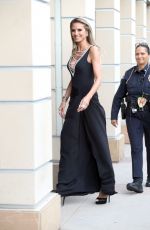 HEIDI KLUM Arrives on the Set of America