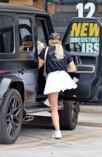 HILARY DUFF Heading to Subway for a Sandwich in Los Angeles 08/21/2022