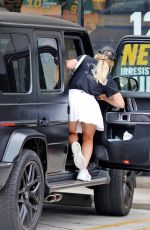 HILARY DUFF Heading to Subway for a Sandwich in Los Angeles 08/21/2022