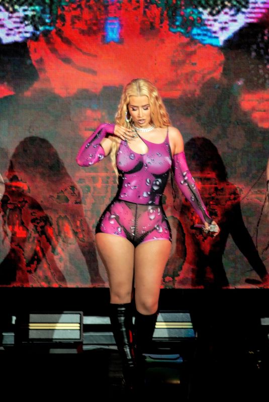 IGGY AZALEA Performs at PNC Bank Arts Center in Holmdel 08/03/2022