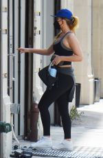 JENNIFER ALWRENCE Arrives at a Gym in New York 08/08/2022