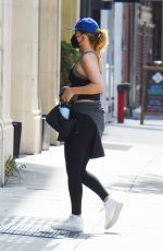JENNIFER ALWRENCE Arrives at a Gym in New York 08/08/2022