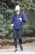 JENNIFER GARNER Out for Morning Walk n Brentwood 08/05/2022