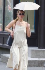 JENNIFER LAWRENCE Leaves a Tanning Salon in New York 07/31/2022