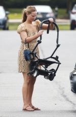 JENNIFER LAWRENCE Out in New Jersey 08/28/2022